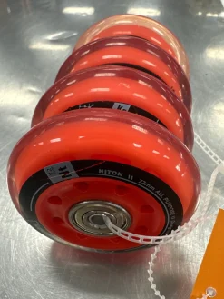 NEW KEMISTRY NITON 4PK-72MM Inline Wheels with bearings 72MM