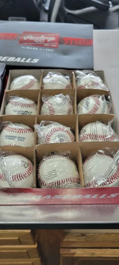 Rawlings NEW DOZEN R100-PT BALLS Field Equipment