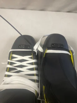 Used Bauer R5 Senior Aggressive Skates Black Senior 10
