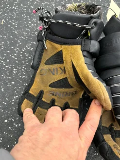 Used Brine KING VI Lacrosse Gloves Mens Black 13"