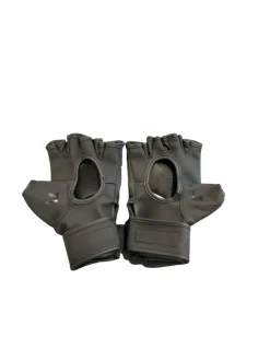 Used Century BRAVE MMA Martial Arts Gloves Black S/M
