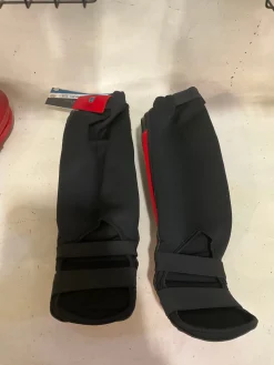 Used Century Martial Arts Hand Pads Red Senior