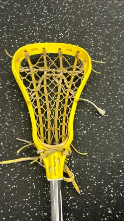 Used DeBeer APEX Wmn Atk/Mid Complete Stick Yellow