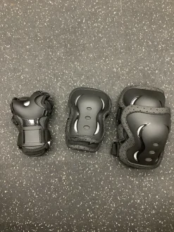 Used JBM Inline Protective Set Black LG