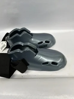 Used Martial Arts Foot Pads Grey MD