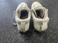 Used New Balance FREEZE LAX Cleats Mens White Senior 6
