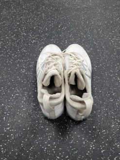 Used New Balance LAX Cleats Mens White Senior 9