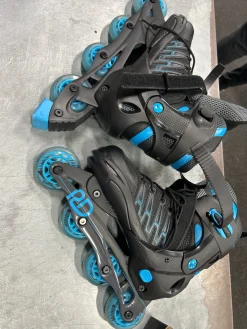Used RollerDerby INLINE Senior Aggressive Skates Royal Blue Senior 9