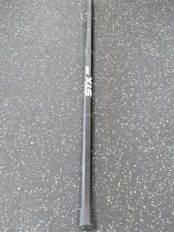 Used STX 6000 Mens Atk/Mid LAX Shaft Black