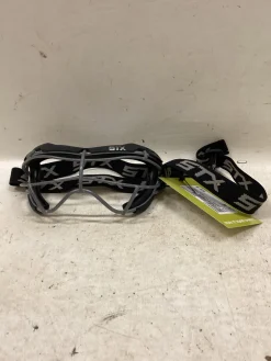 Used STX FOCUS S Lacrosse Facial Protect Black Senior