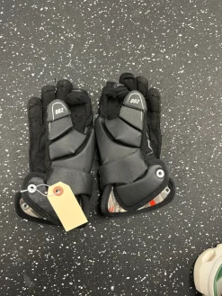 Used STX STALLION 200 Lacrosse Gloves Junior Black SM
