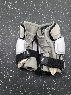 Used STX STALLION 500 Lacrosse Arm Pads/Guards White MD