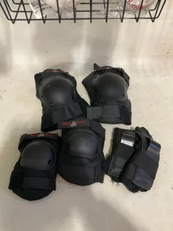 Used Triple Eight Inline Protective Set Black SM