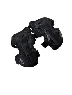 Used Ultra Wheels Inline Wrist Guards Black S/M
