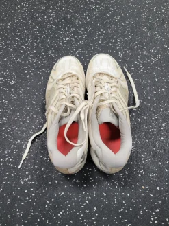 Used Under Armour LAX Cleats Womens White Senior 9.5