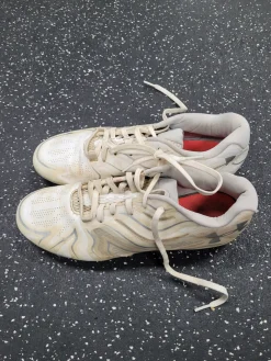 Used Under Armour LAX Cleats Womens White Senior 9.5