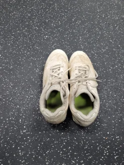 Used Under Armour LAX Cleats Womens White Senior 8.5