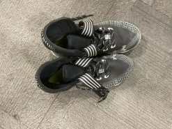 Used Under Armour LAX Cleats Mens Black Senior 8.5