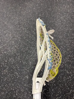 Used Warrior EVO 5 W/ ECD CARBON 2.0 JR STICK Jr Atk/Mid Complete Stick White 37
