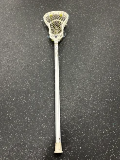 Used Warrior EVO 5 W/ ECD CARBON 2.0 JR STICK Jr Atk/Mid Complete Stick White 37
