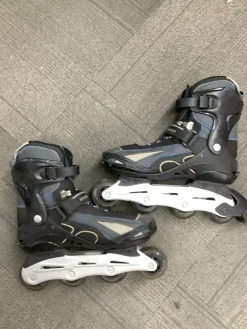 Used 2XS Senior Rec Fitness Skates Black Senior 11
