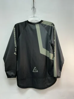 Used Youth Top Black XL