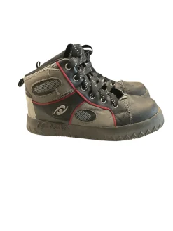 Used Acacia Broomball/Curling Shoes Senior 10