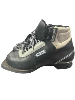 Used Air Womens 75MM XC Ski Boots Black M 08 / W 08.5-09
