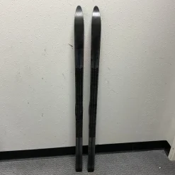 Used Alpina ENERGY Boys XC Ski/Binding Black And Red 120 cm