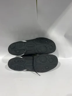 Used Asics Senior 13 Boxing Shoes