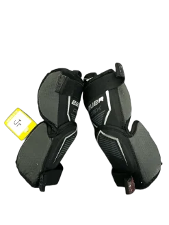 Used Bauer GOALIE JR KNEE PADS Goalie Accessory