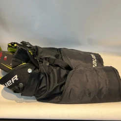 Used Bauer Junior Hockey Bottom MD