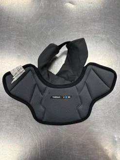 Used Bauer PRO NECK GUARD-JR Goalie Accessory