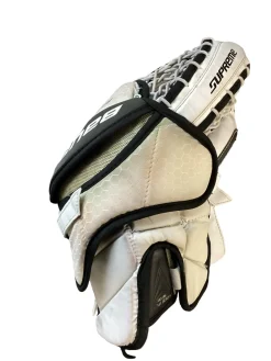 Used Bauer SUPREME CATCHER Senior Goalie Catcher White