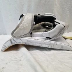 Used Bauer SUPREME M5 PRO Inter Goalie Blocker White