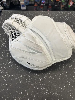 Used Bauer S23 X5 PRO Senior Goalie Catcher White