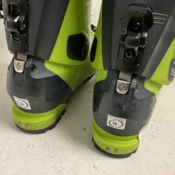 Used Black Diamond FACTOR 110 Mens DH Ski Boot Black And Neon Green 290 MP - M11 - W12