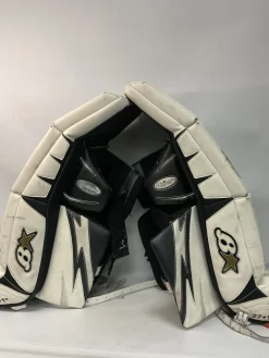Used Brians G-NETIK 8 Goalie Leg Pads Junior White 27"