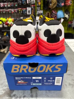 Used Brooks Running/X-Train Shoes M