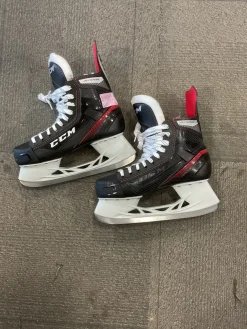 Used CCM CCM JETSPEED Senior Aggressive Skates Black Senior 8