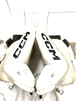 Used CCM EFLEX 6.5 Goalie Leg Pads Junior White 26