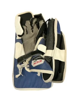 Used CCM EXTREME FLEX 400 Senior Goalie Blocker None