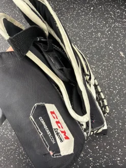 Used CCM EXTREME FLEX 400 Youth Goalie Catcher Black