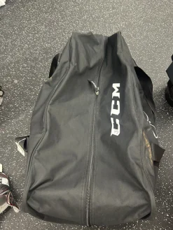 Used CCM Jr Hockey Carry Black