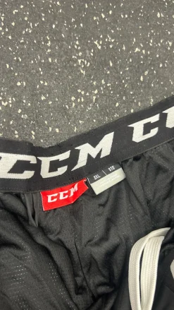 Used CCM PN5591 Senior Hockey Bottom 3X
