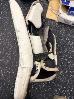Used CCM PREMIER R1.9 Inter Goalie Blocker White