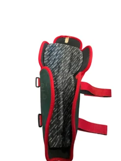 Used CCM SUPRA Senior Shin Guards None 18"
