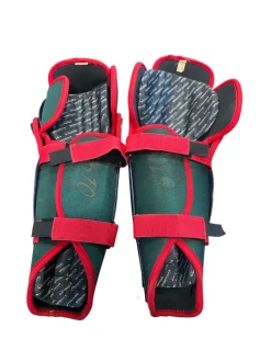 Used CCM SUPRA Senior Shin Guards None 18"