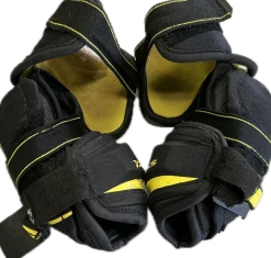 Used CCM TACKS 9040 Junior Elbow Pads MD