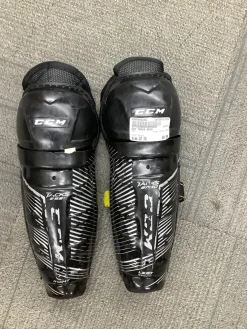 Used CCM TACKS 9550 Junior Shin Guards Black 10"